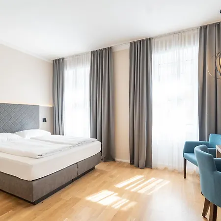 Jedermann Boutiquehotel Mit Stadtgarten Szálloda