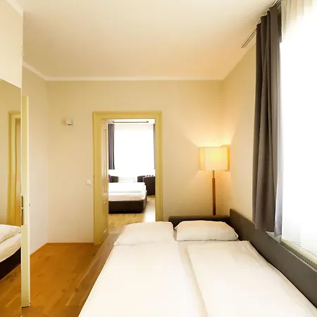 Hotel Jedermann Boutiquehotel Mit Stadtgarten 3*
