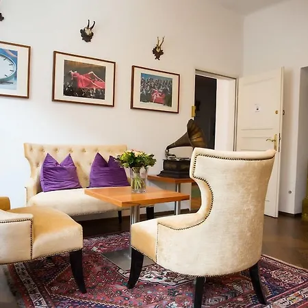 Hotel Jedermann Boutiquehotel Mit Stadtgarten