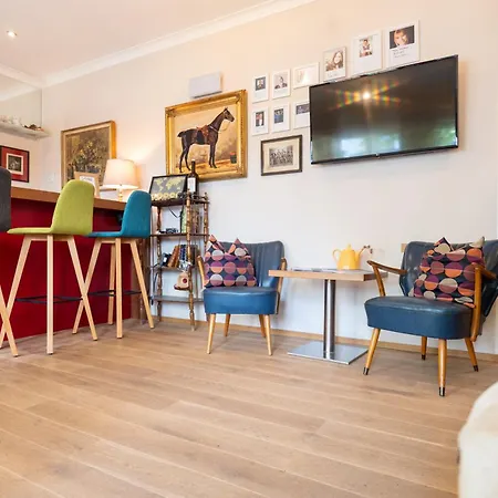 Jedermann Boutiquehotel Mit Stadtgarten 3*
