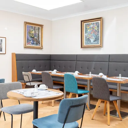 Jedermann Boutiquehotel Mit Stadtgarten Hotel 3*