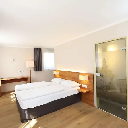 Jedermann Boutiquehotel Mit Stadtgarten Hotel